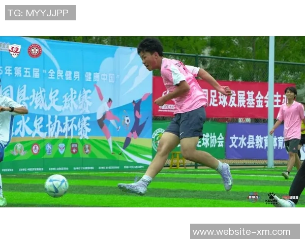 全国青少年足球发展迅猛注册球员超19万中青赛球队突破5000支 全国青少年足球发展迅猛注册球员超19万中青赛球队突破5000支